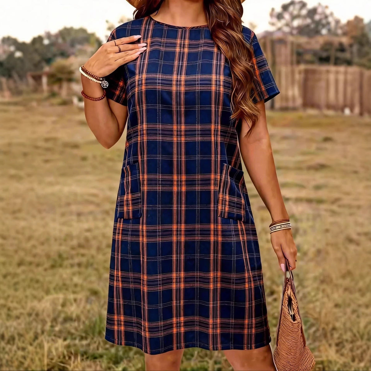 Women's short sleeved plus size casual plaid dress with pockets