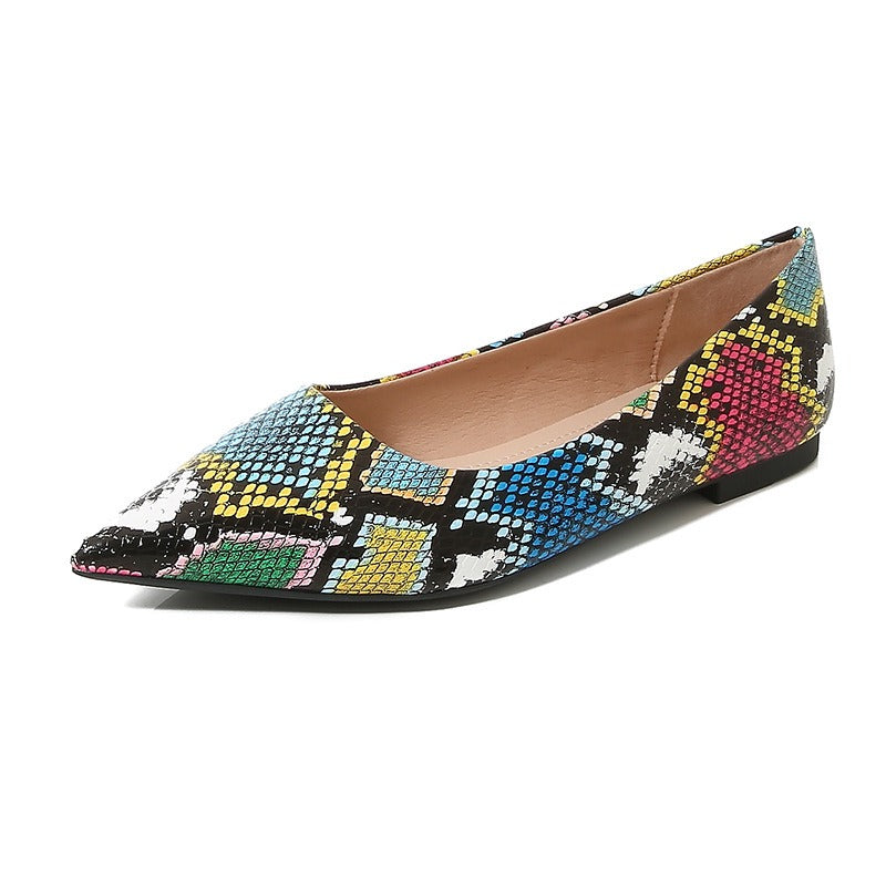 Pointed toe flat shoes for women, snake print shallow mouth soft leather soft sole scoop shoes, versatile