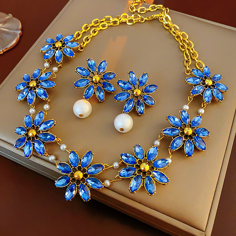 European and American personalized flower diamond pearl necklace with exaggerated design and clavicle chain
