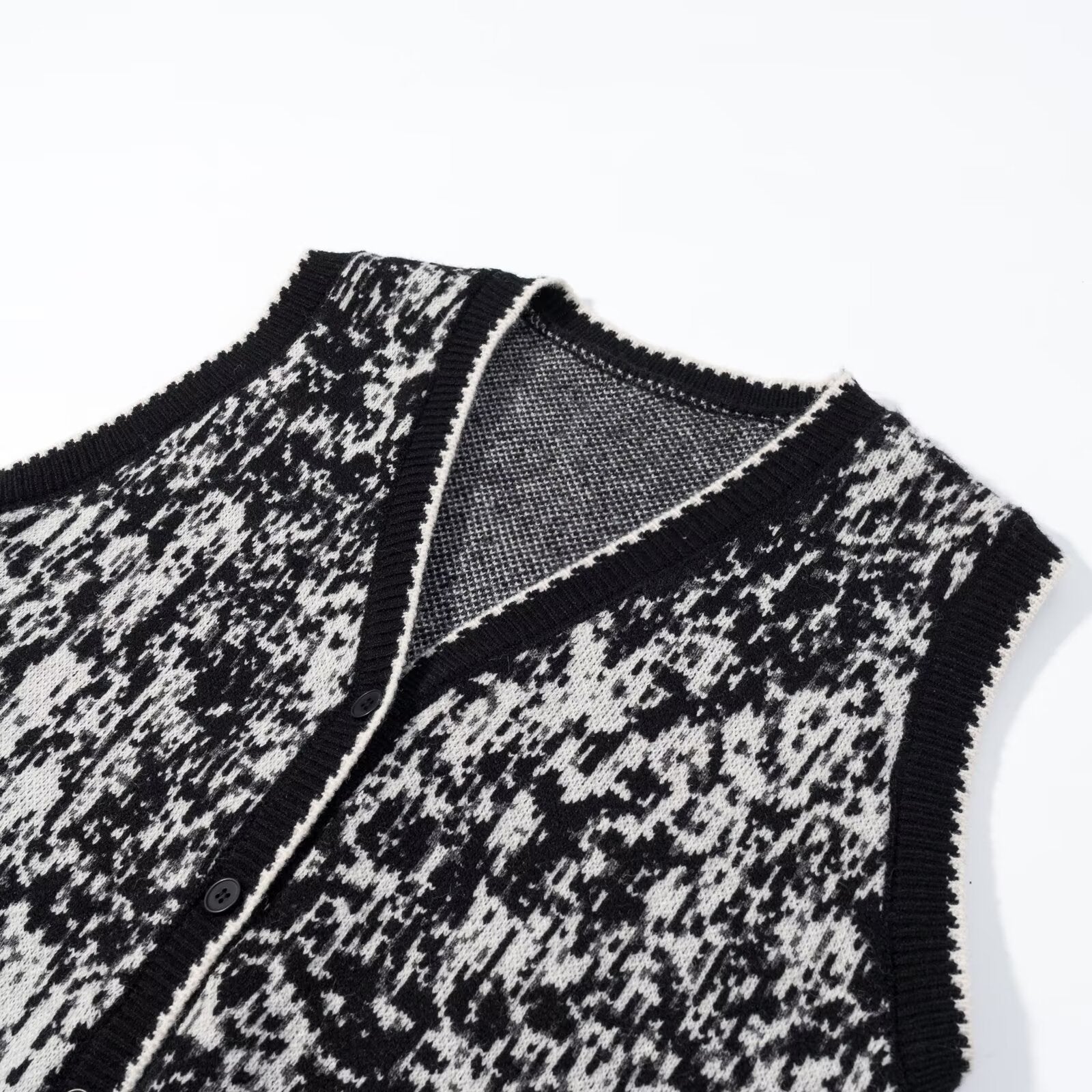 Vintage V-neck Jacquard Knitted Vest