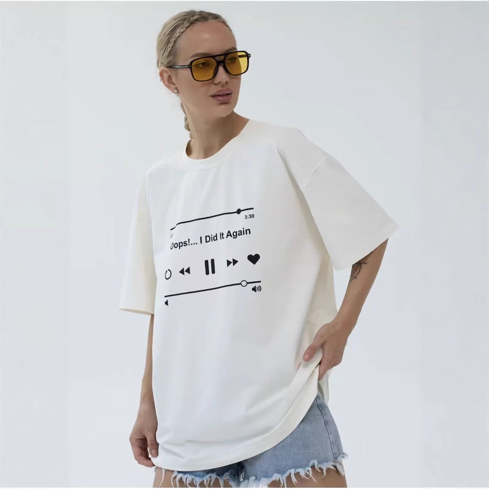 Round neck short sleeved top for women