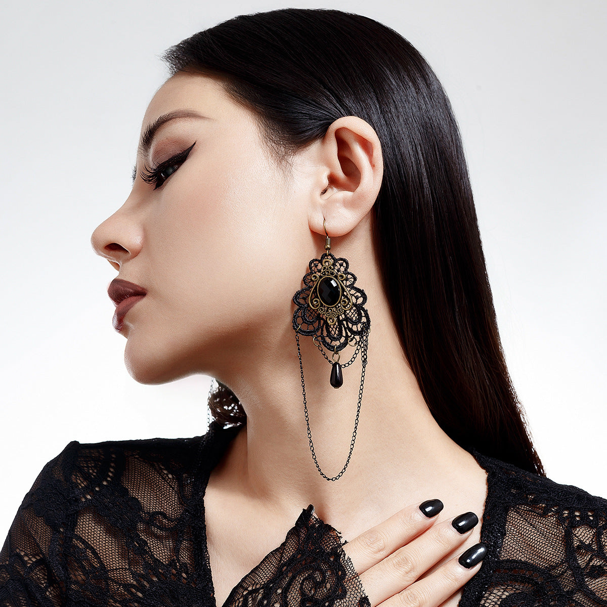 Fashionable lace special dense chain tassel earrings with high-end feel, black teardrop shaped crystal studs