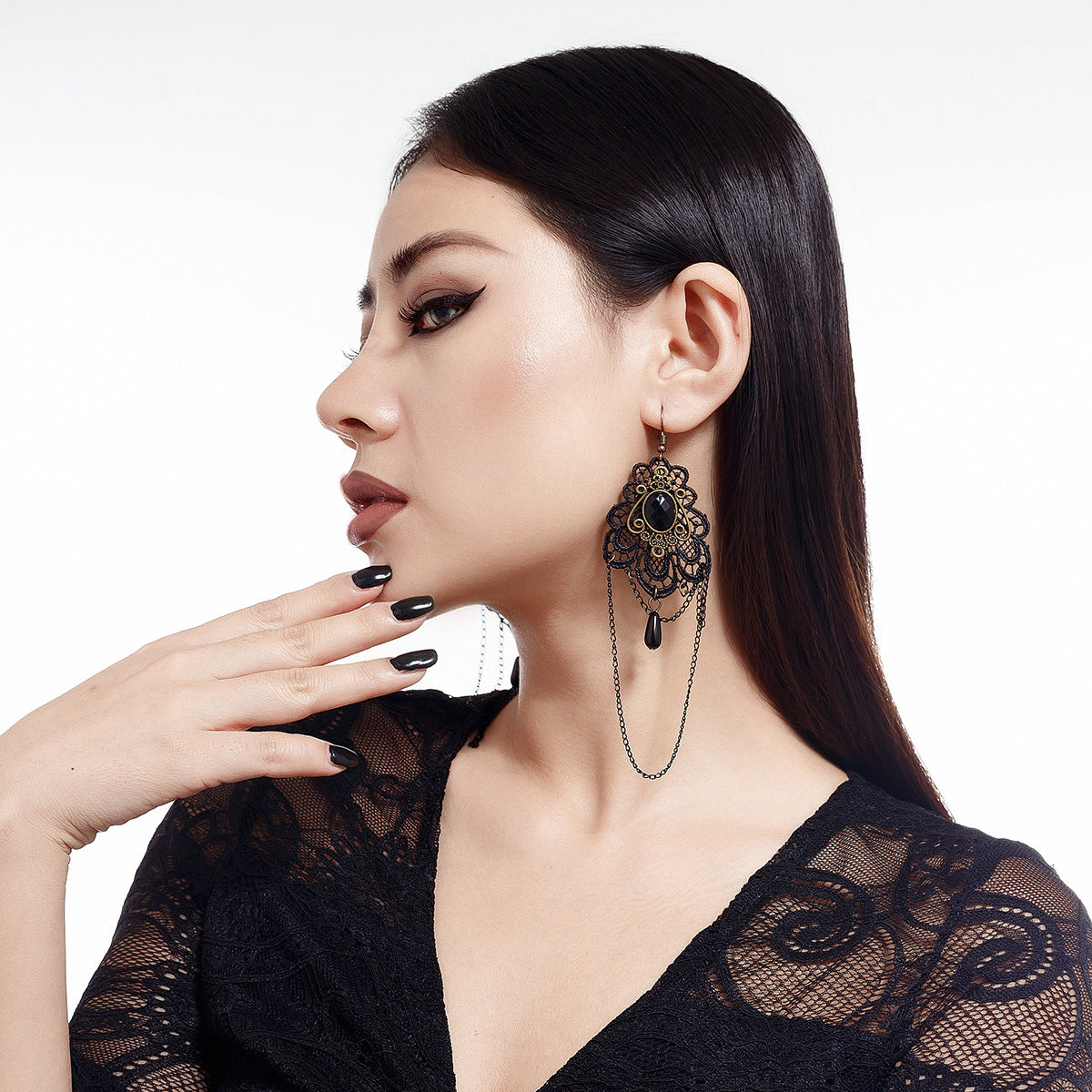 Fashionable lace special dense chain tassel earrings with high-end feel, black teardrop shaped crystal studs