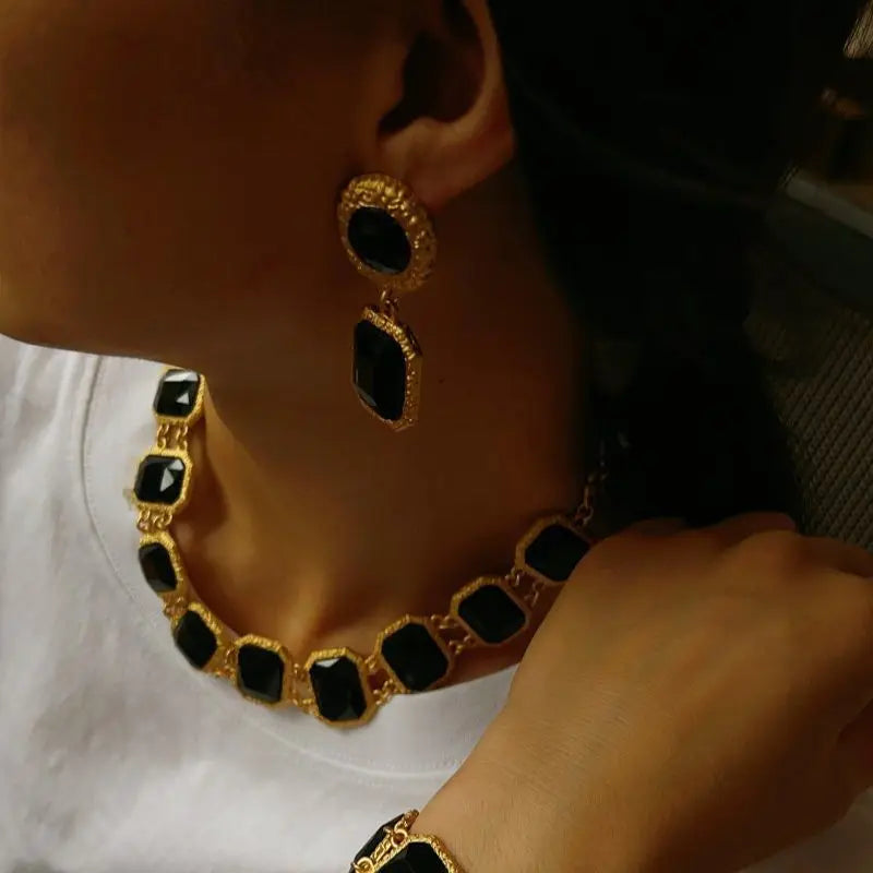 Necklace Women's Fashion Palace Style Block Splicing Retro Clavicle Chain