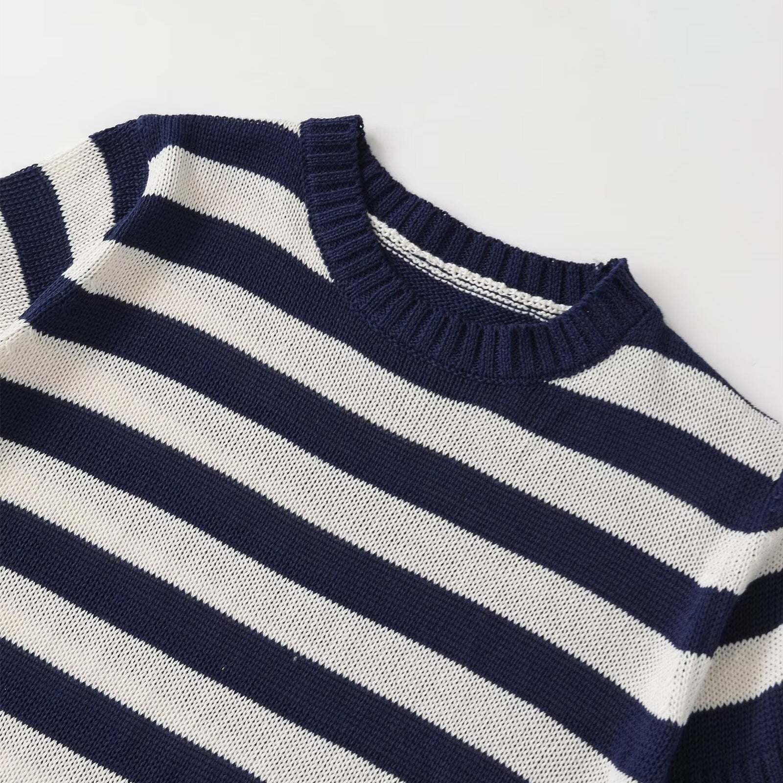 Simple round neck short sleeved casual knitted top