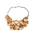 Exaggerated ethnic controversy, West Asia Leaf Lady's temperament necklace