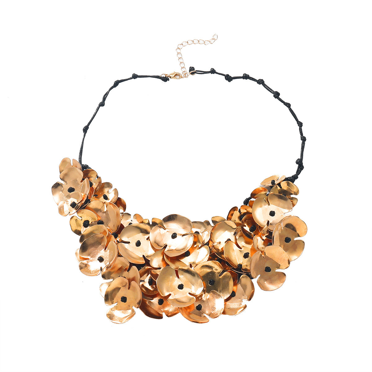 Exaggerated ethnic controversy, West Asia Leaf Lady's temperament necklace