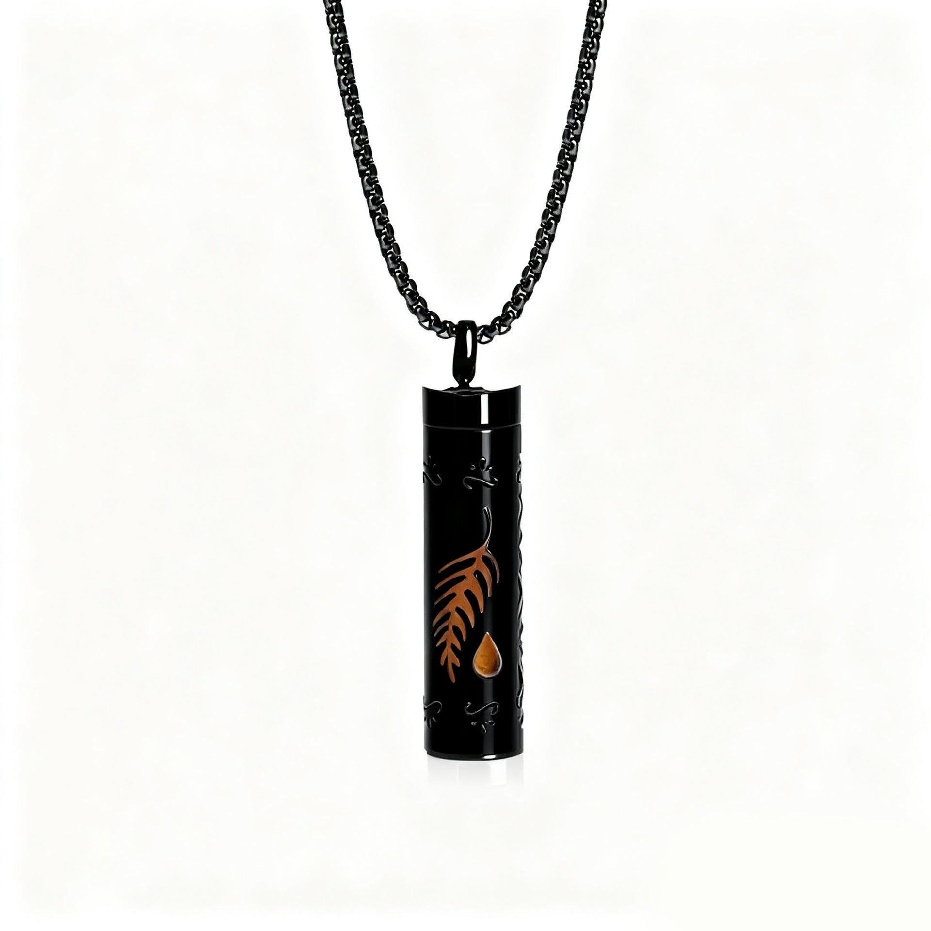 Cylindrical Heart-shaped Diffuser Pendant Necklace with Essential Oil, Stainless Steel Necklace for Men and Women, Titanium Steel Pendant