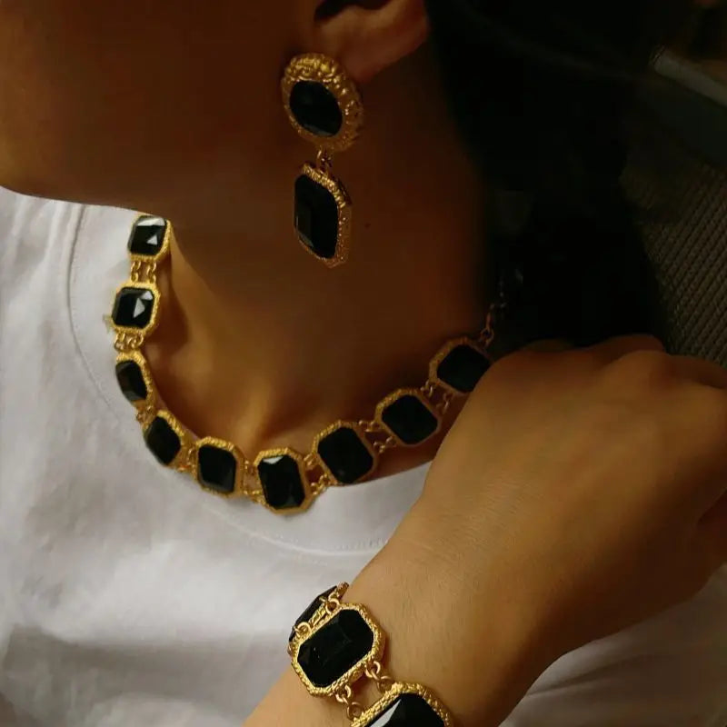 Necklace Women's Fashion Palace Style Block Splicing Retro Clavicle Chain