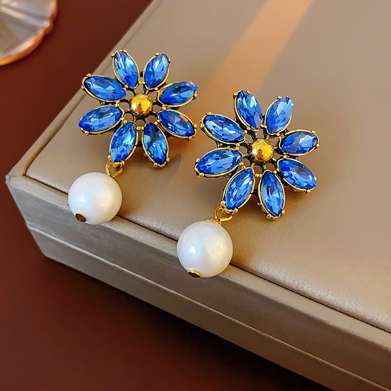 European and American personalized flower diamond pearl necklace with exaggerated design and clavicle chain