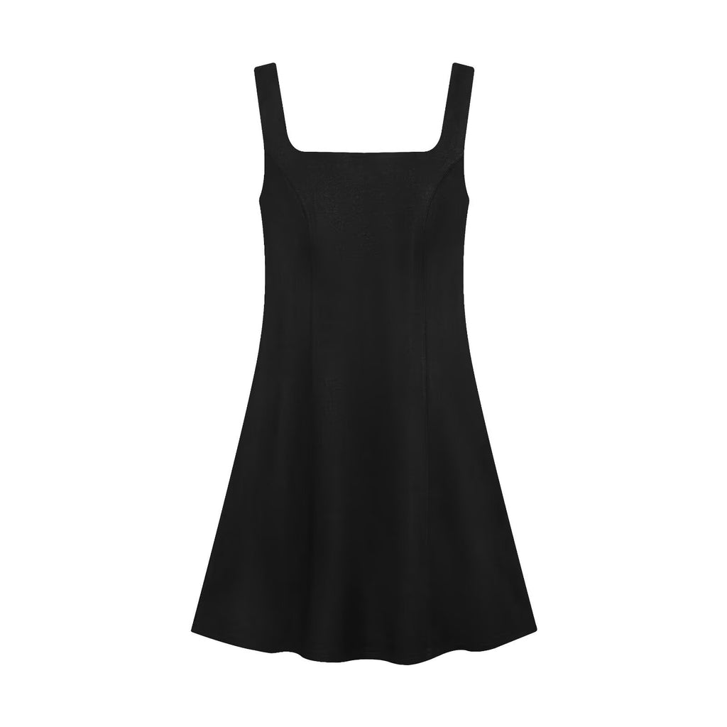 Casual and minimalist short sleeveless dress