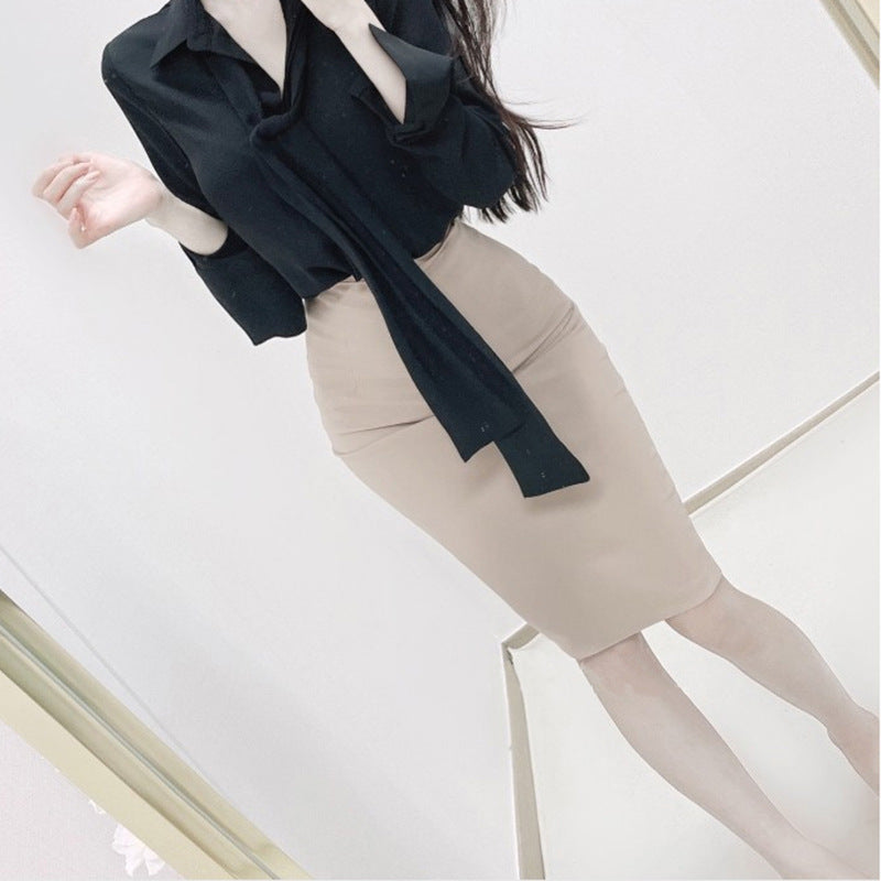 High waisted tight fitting hip hugging mid length skirt for women