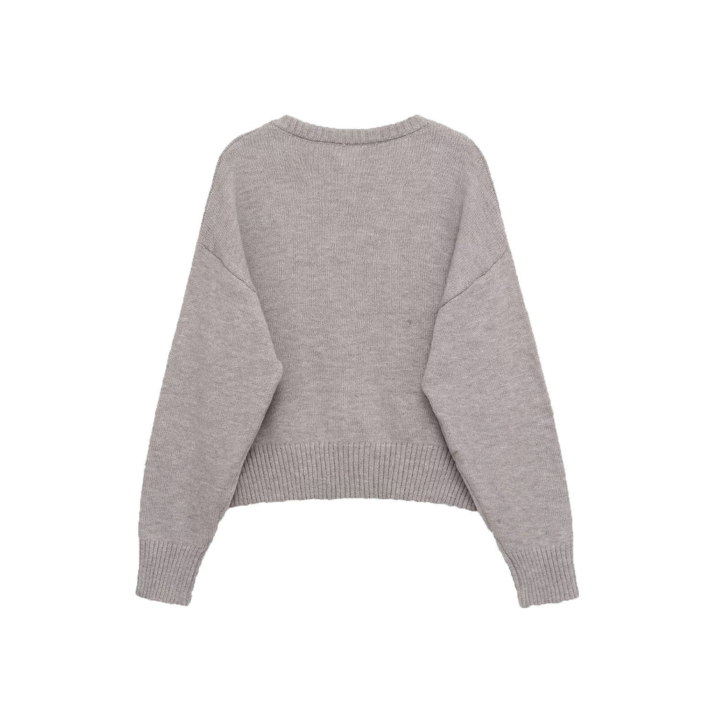 Loose and soft long sleeved knitted jacket