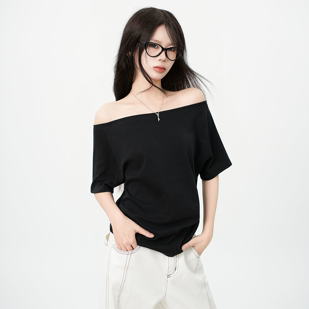 One-Shoulder Asymmetrical Design Short Sleeve T-Shirt Loose Relaxed Style Top