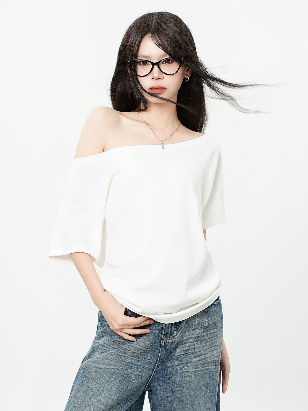 One-Shoulder Asymmetrical Design Short Sleeve T-Shirt Loose Relaxed Style Top
