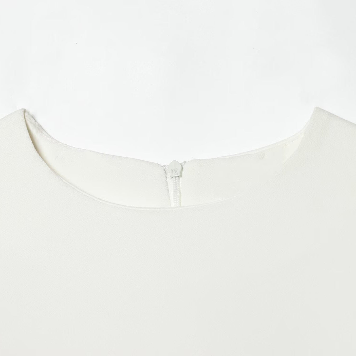 Commuting style minimalist short dress