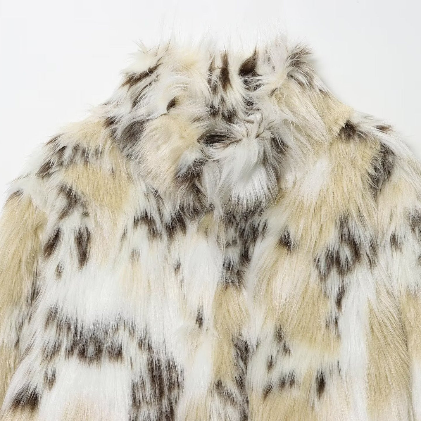 Artificial fur effect women's coat