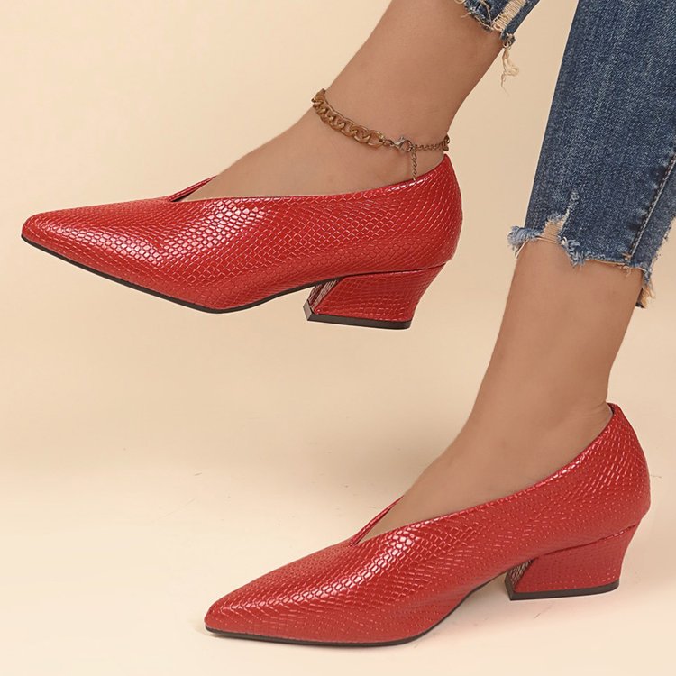 Pointed toe flat shoes for women, snake print shallow mouth soft leather soft sole scoop shoes, versatile