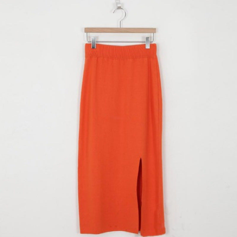 Slim fit split half skirt
