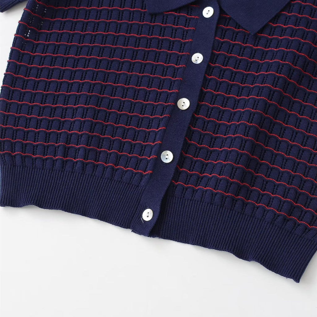 Short sleeved knitted small round collar top