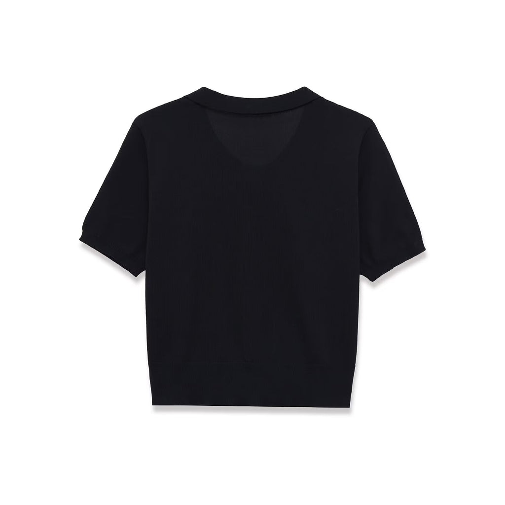 Simple short sleeved versatile knitted top