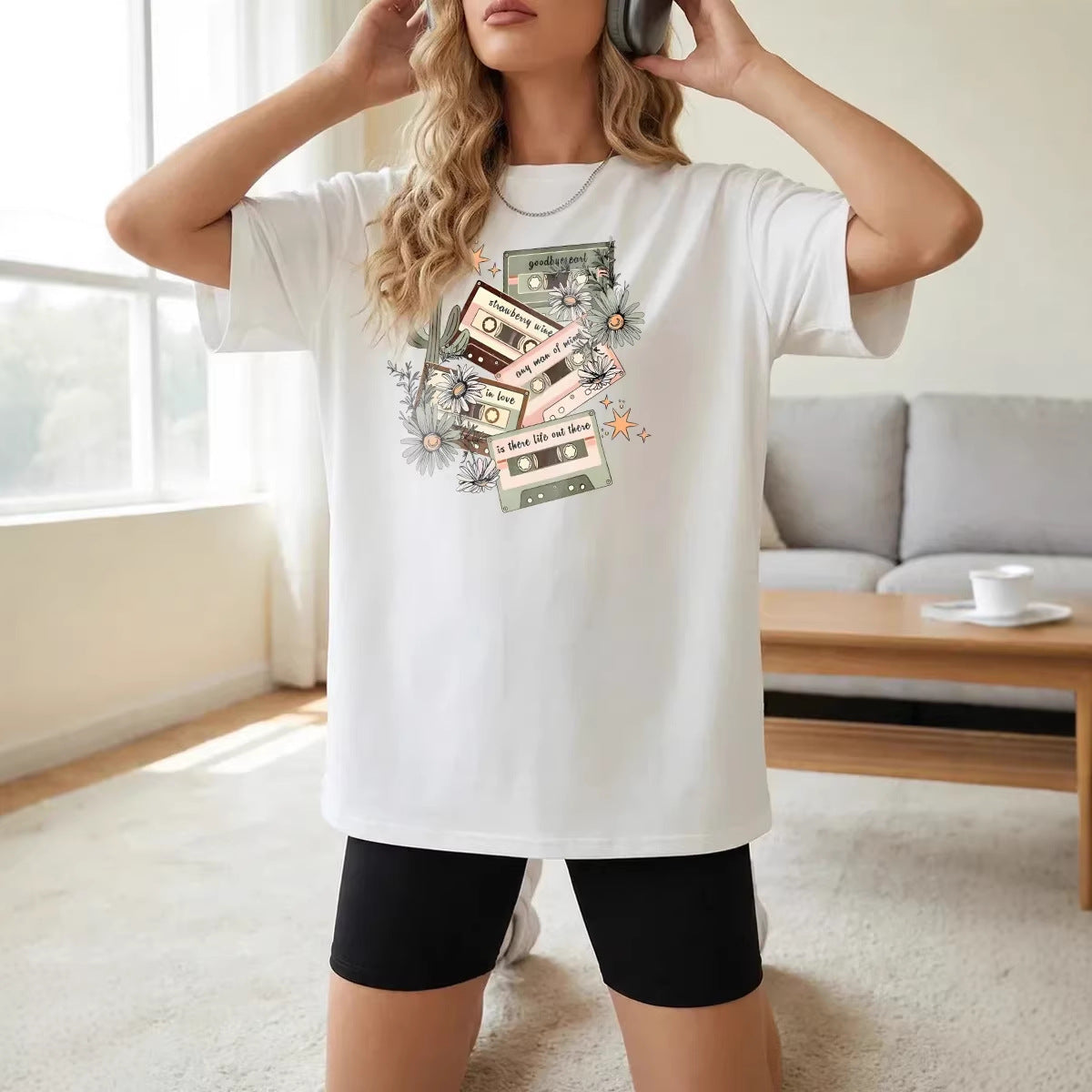 Short sleeved round neck top for women