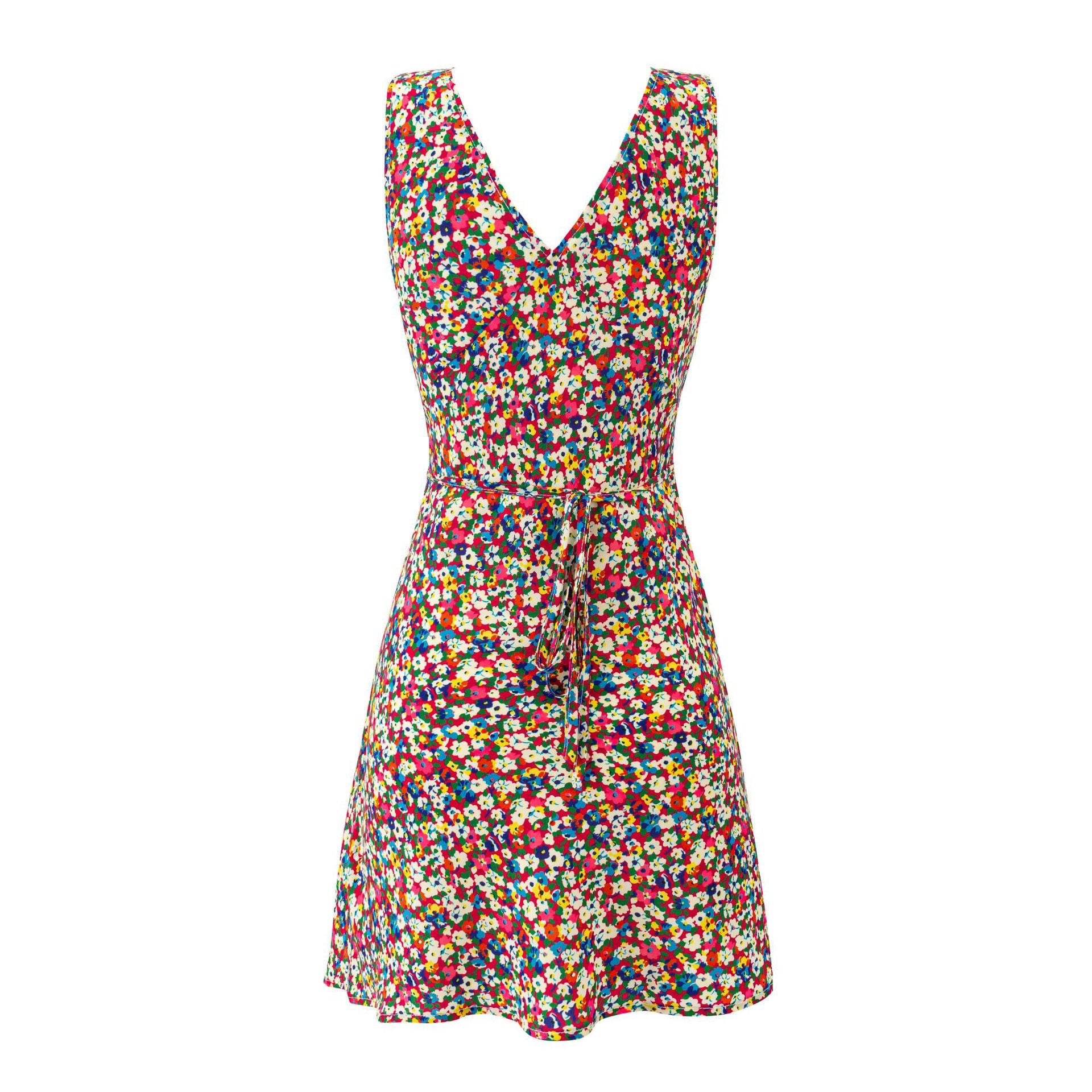 Sleeveless dress for women