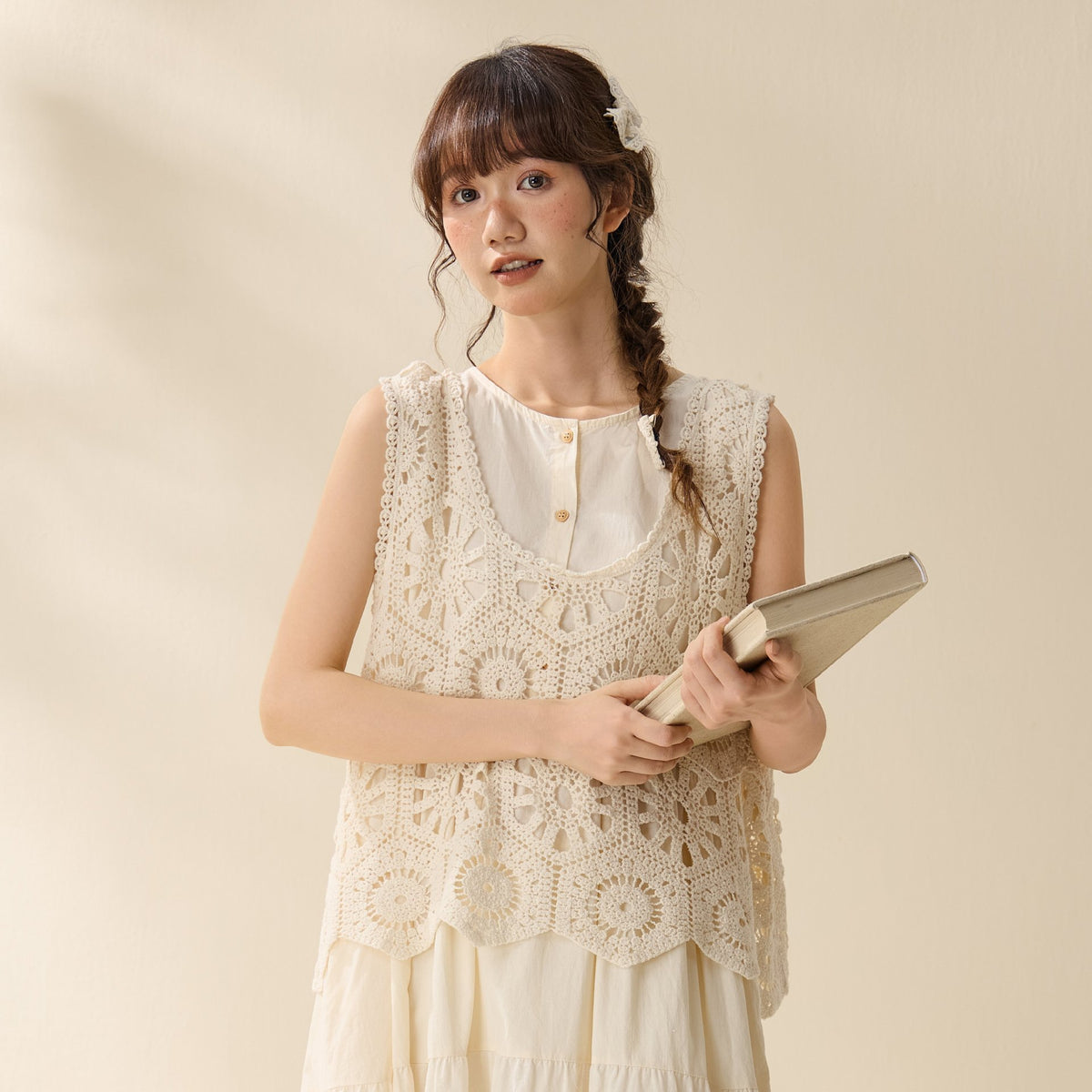 Hook flower hollow knitted camisole vest for women